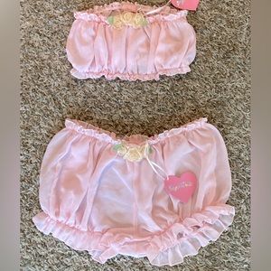 Sugar Thrills Adorable Pink 2-piece Set Lingerie w/Rosettes